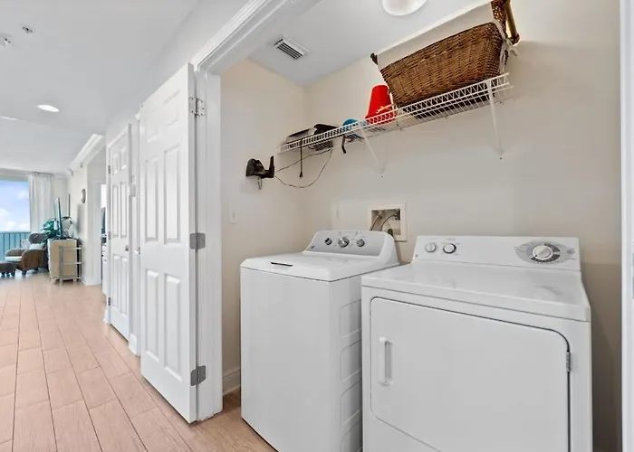 San Carlos 1207 By Youngs Suncoast Apartment